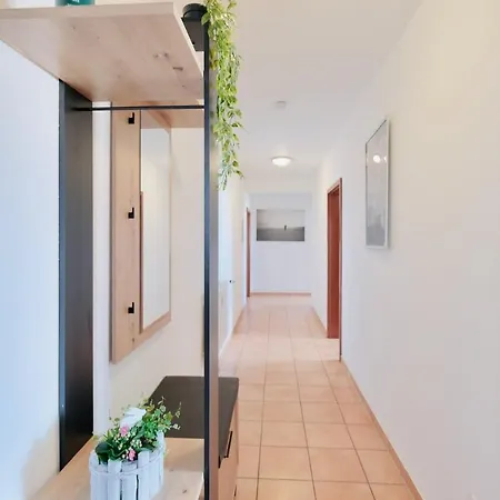 7 Personen Monteure Und Firmen Work And Hannover